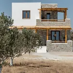 Naxos Beachwalk Plaka Willa Maragkas