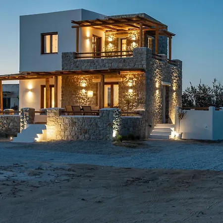 Naxos Beachwalk Plaka