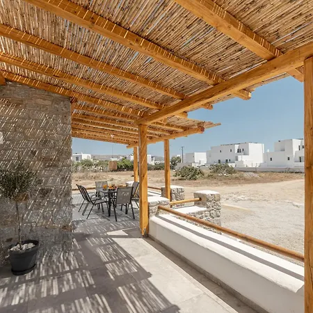 Naxos Beachwalk Plaka Villa *