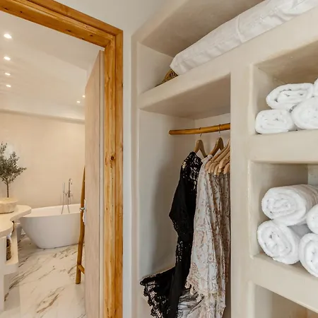 Naxos Beachwalk Plaka Villa