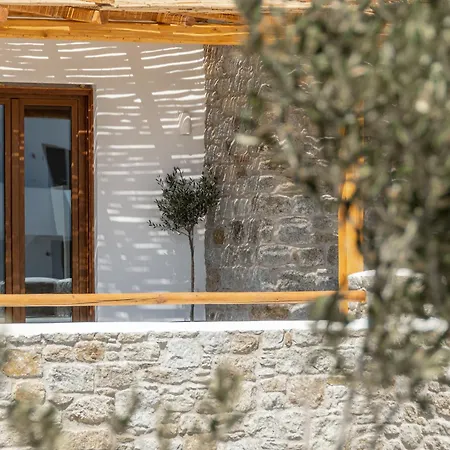 Naxos Beachwalk Plaka