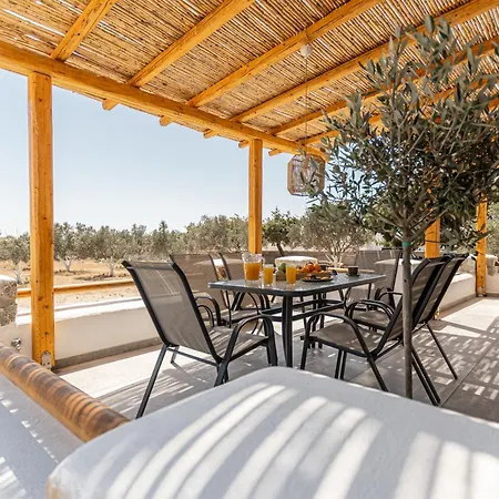 Naxos Beachwalk Plaka Villa *